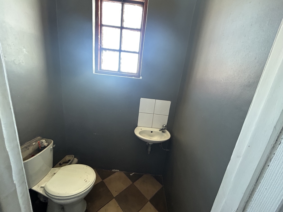 Commercial Property for Sale in Quigney Eastern Cape